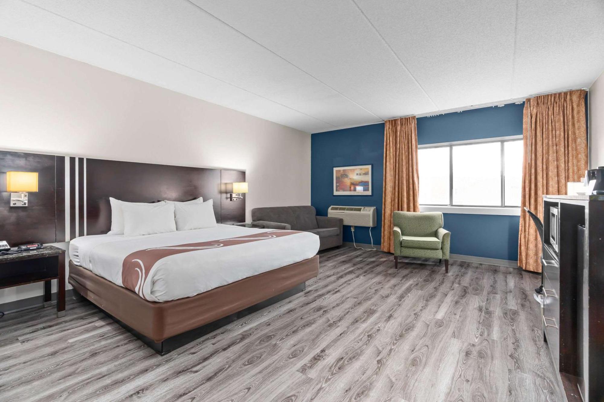 Quality Inn & Suites Mall Of America - Msp Airport Bloomington Exterior foto